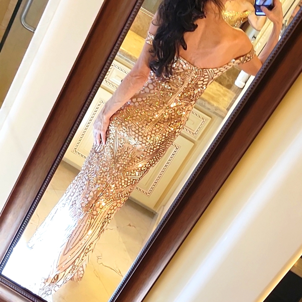 Gorgeous Gold Sequined Off-shoulder Fishtail Ball Gown, XS - Picture 12 of 16